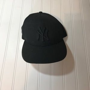 NY Yankees hat